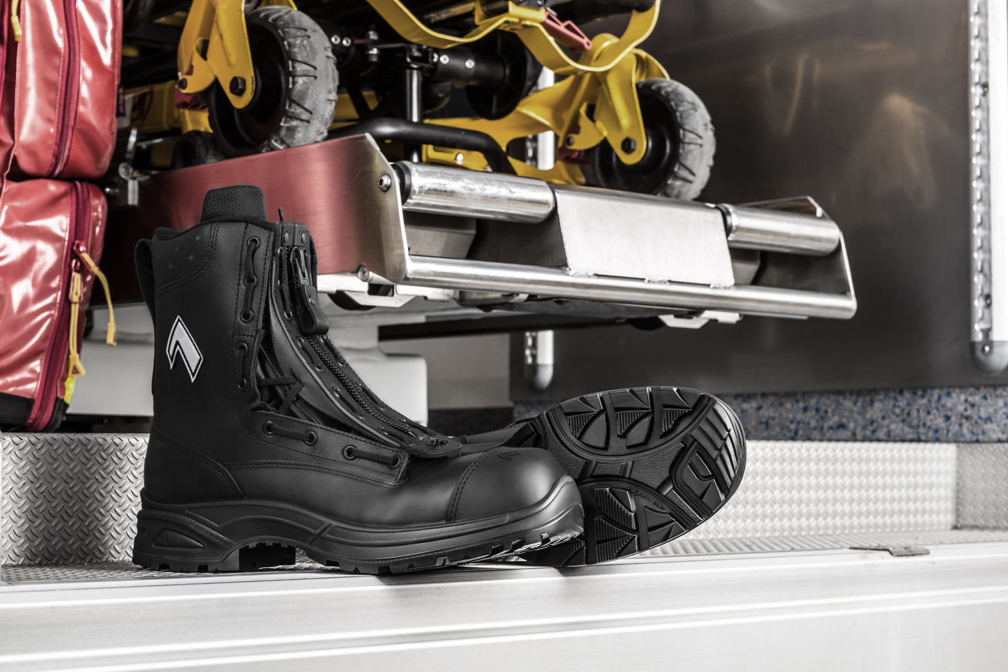 Haix Airpower Stiefel im Rettungswagen